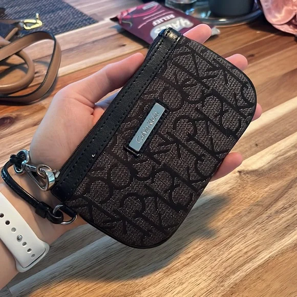 Calvin Klein Handbag - Picture 8 of 8